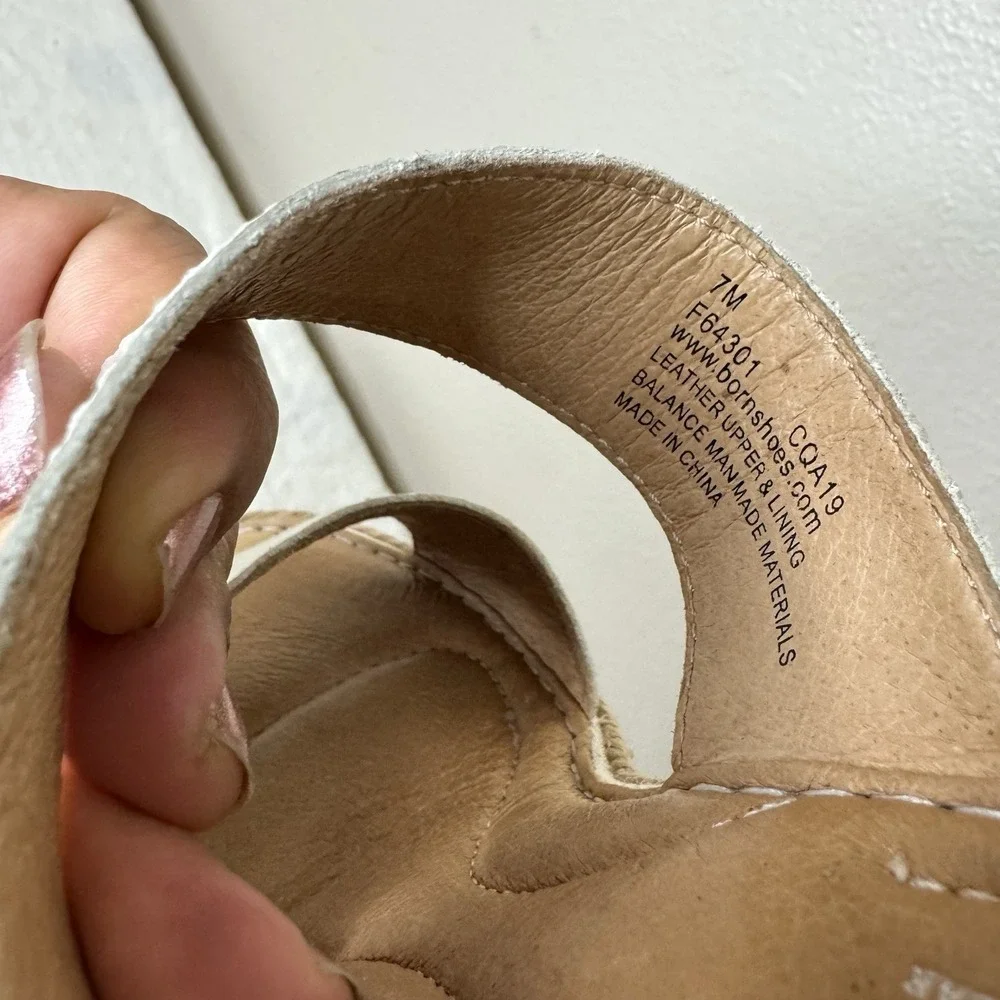 Born Womens Platform Espadrilles Ivory Slip On Wedge Sandals Size 7 Coast Resort